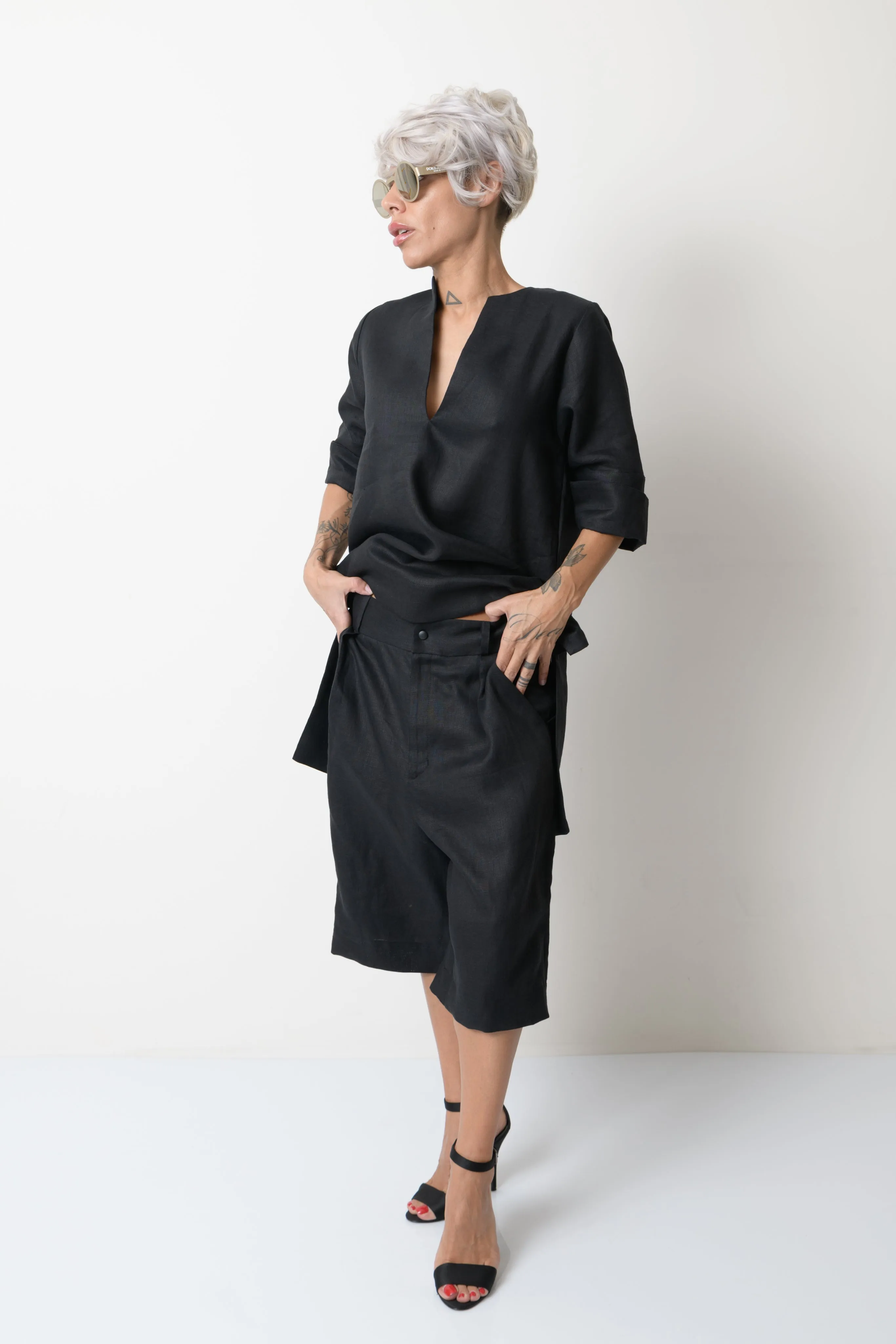 Boxy Linen Wide-Leg Shorts