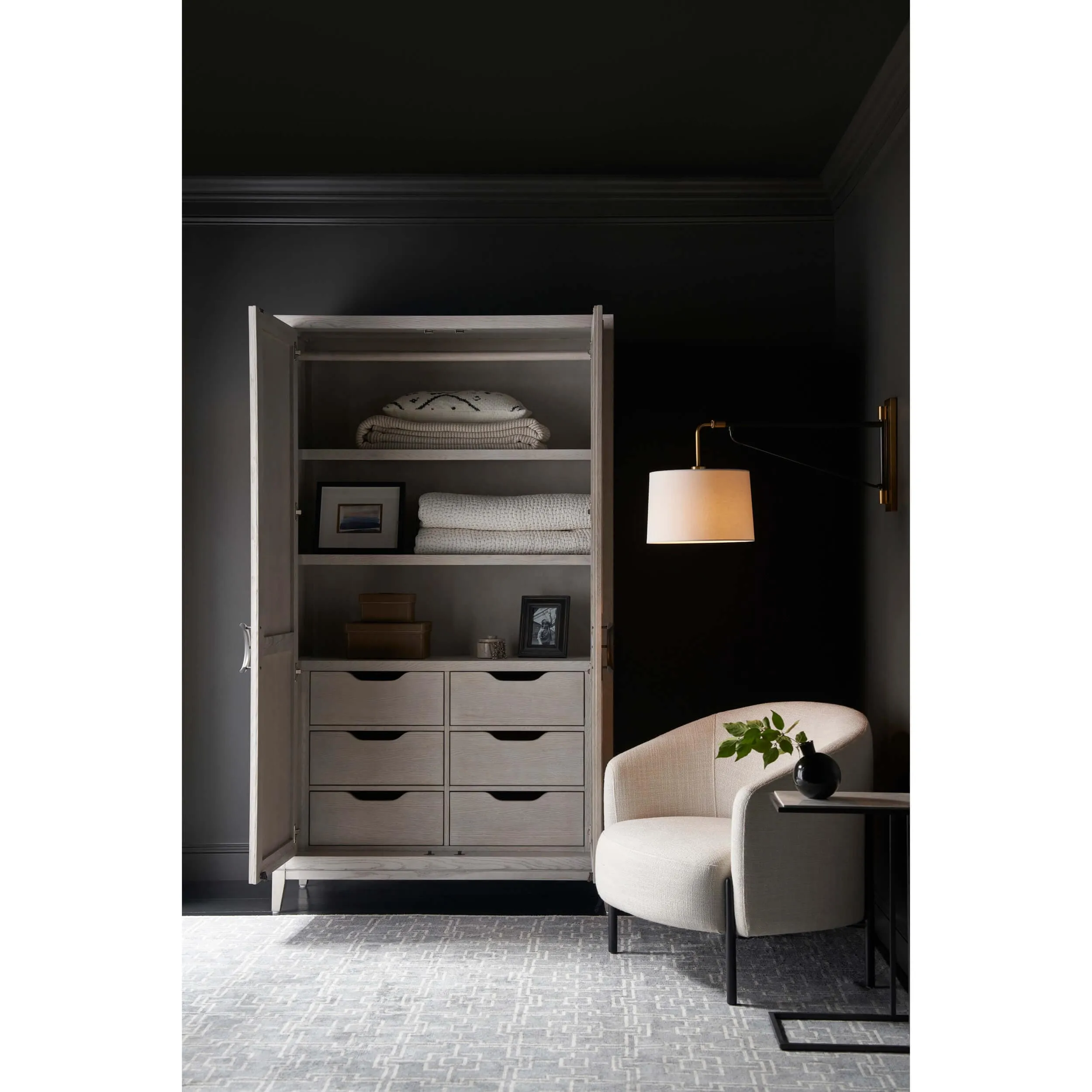 Coalesce Wardrobe, Rolling Rog