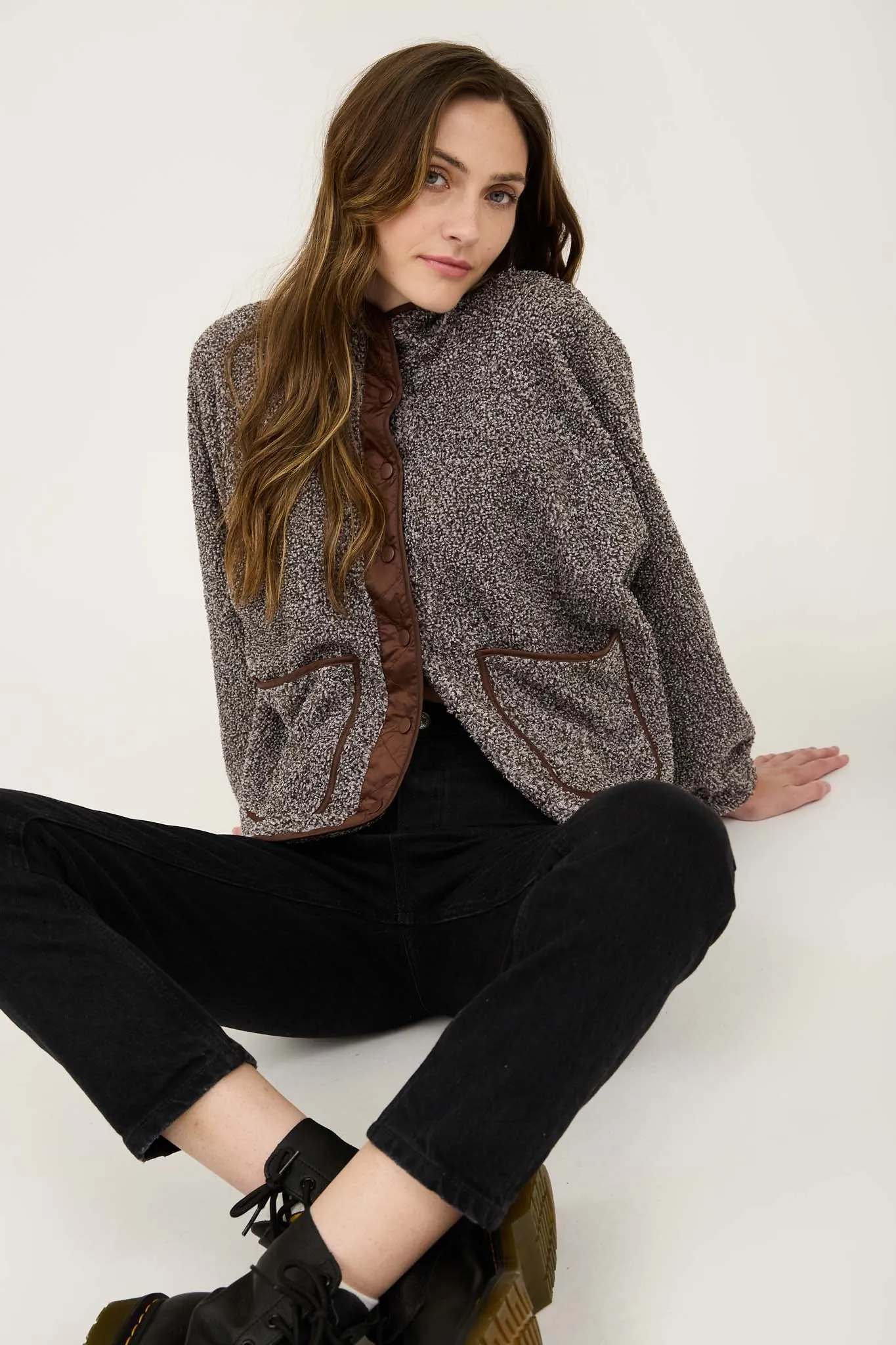 CONTRAST FLEECE SNAP BUTTON JACKET