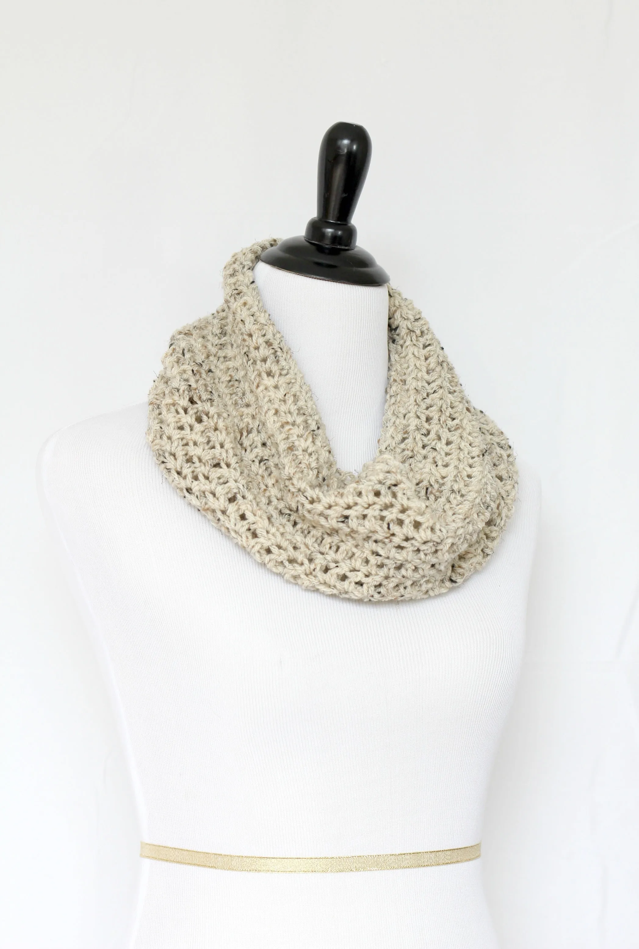 Crochet infinity scarf in beige color, chunky cowl - 12 colors available