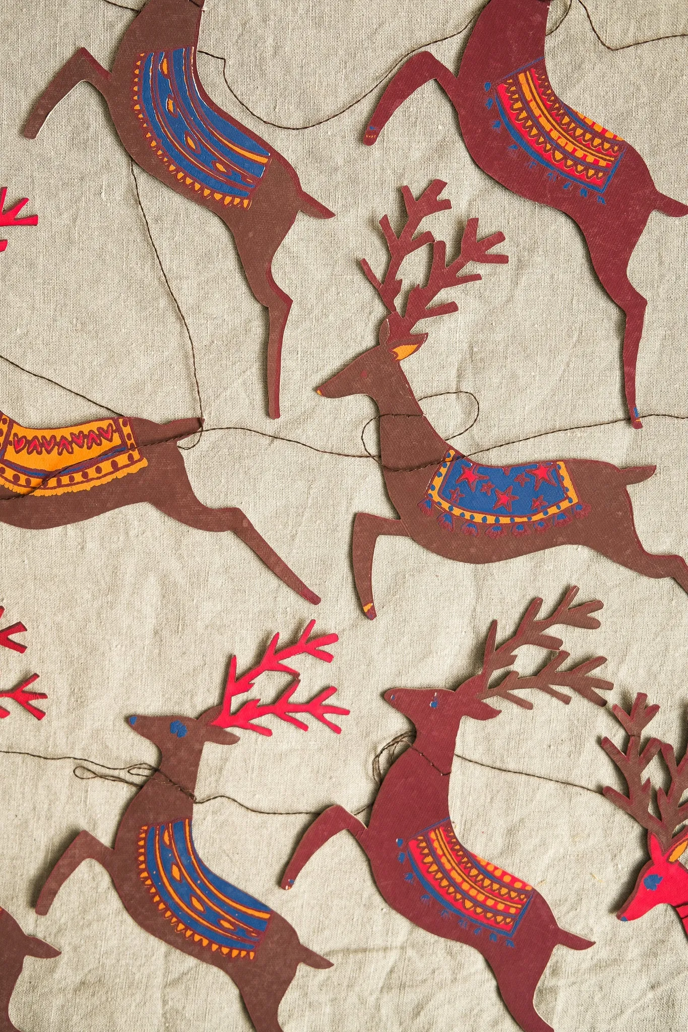 East End Press Christmas Reindeer Paper Garland