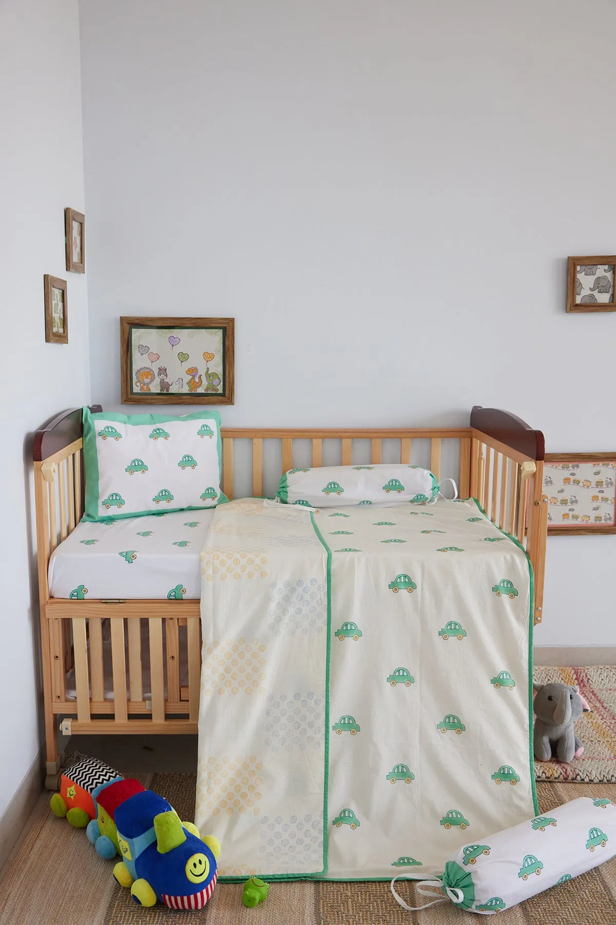 Holiday Green Car Baby Dohar