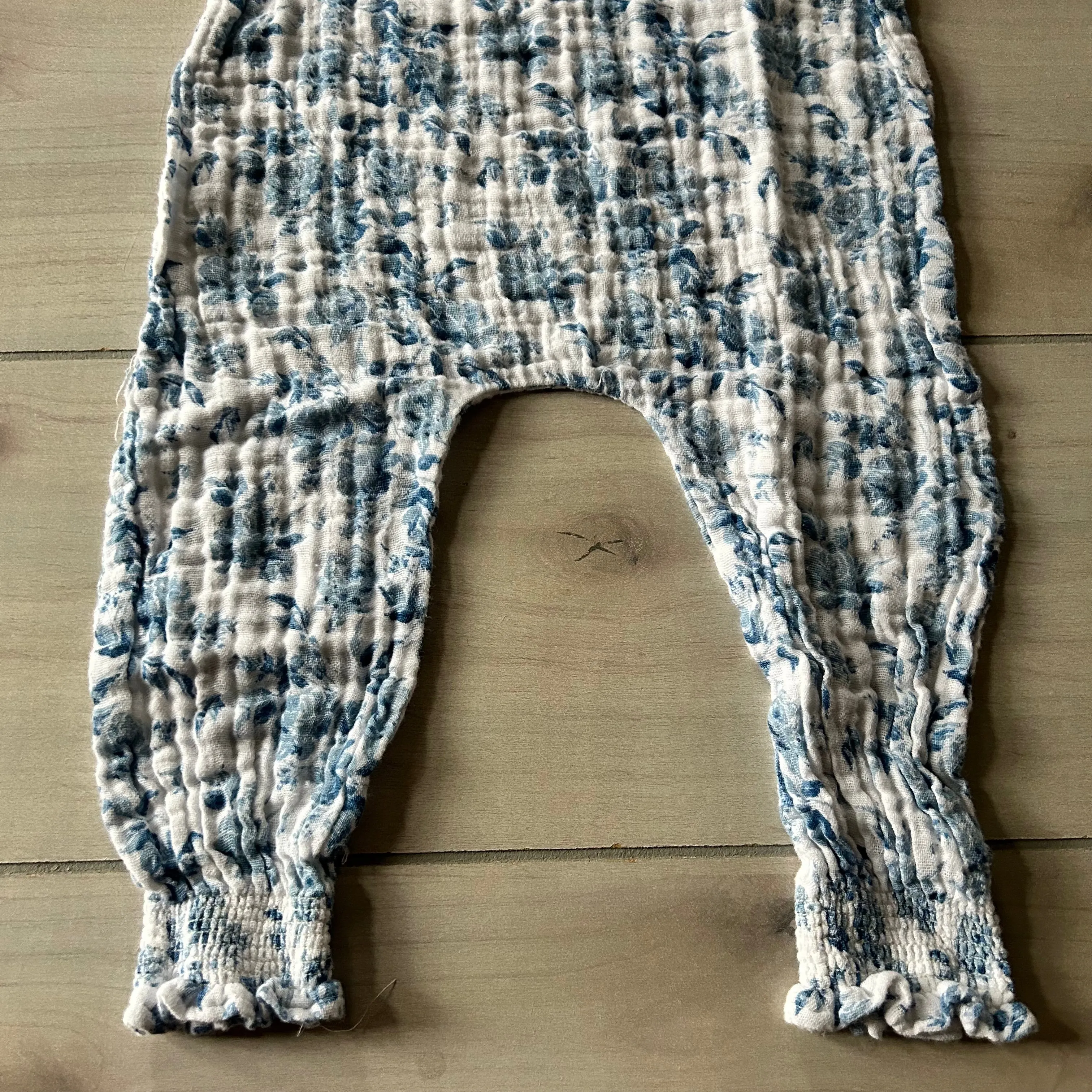 NWOT Mud Pie Blue Floral Romper