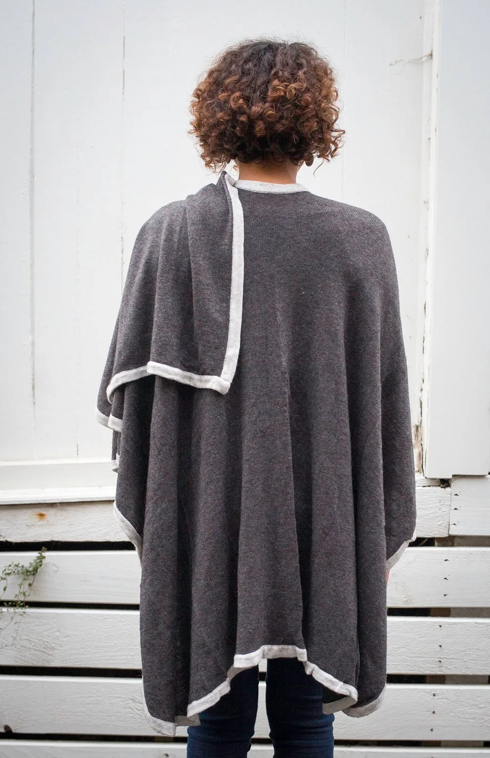 Zoé Cape